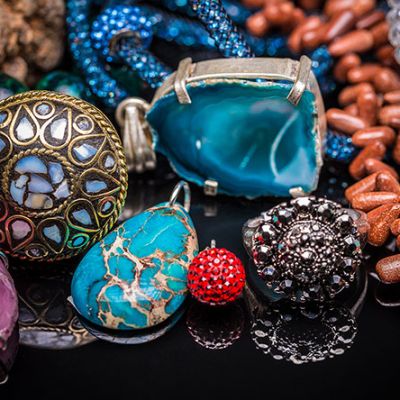 Great Ways to Organize Earrings and Display Your Collection